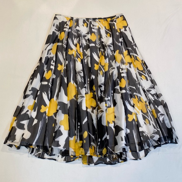 Peter Nygard Silk Floral Midi Skirt, Size 12, Boho Fairycore - Picture 3 of 6